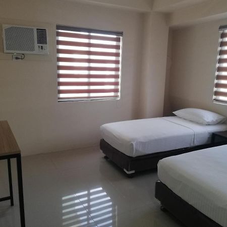 Eon Centennial Express Hotel Iloilo Extérieur photo
