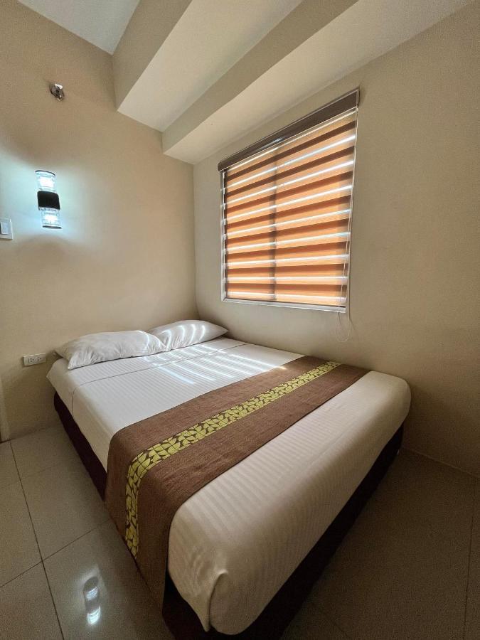 Eon Centennial Express Hotel Iloilo Extérieur photo