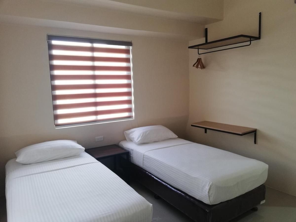 Eon Centennial Express Hotel Iloilo Extérieur photo